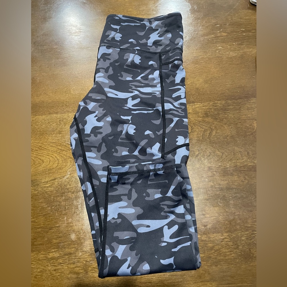 Zyia leggings